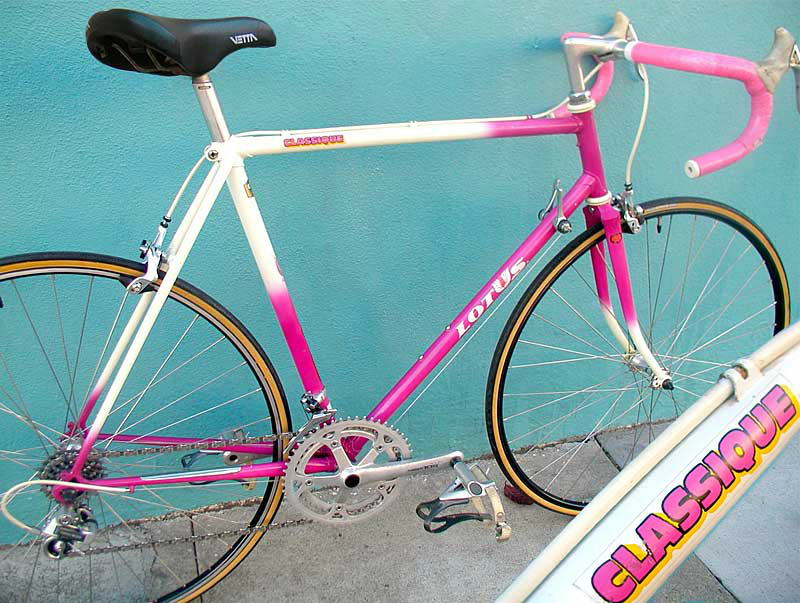 1988 Lotus Classique