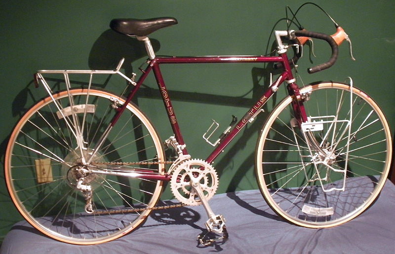 1984 Lotus Odyssey in Burgundy